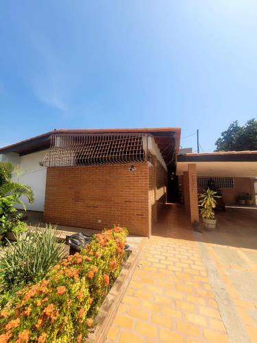 Se Vende Casa A Pie De Calle En Morro I En Lecheria
