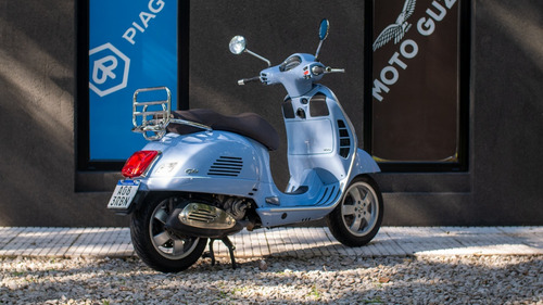 Scooter Vespa Gts 300 Abs - Asr Igual A Nueva