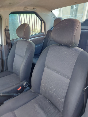 Renault Logan 1.6 Expression Hi-power 4p