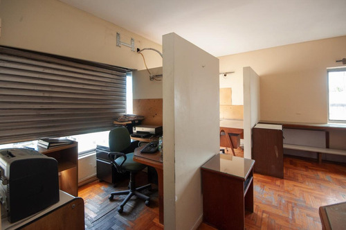 Imagen 20 de 30 de Oficinas En Tribunales. Sala De Espera.