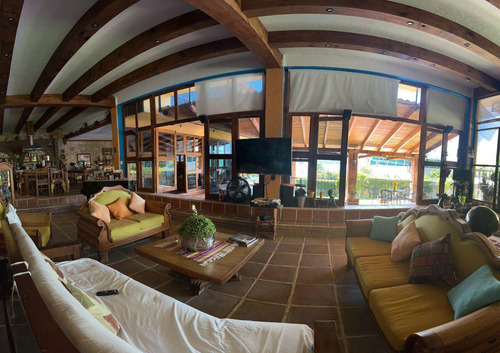 Casa En Tequesquitengo