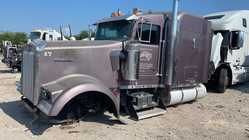 Imagen 7 de 8 de Cabinas Varias Kenworth/ Inter/ Volvo