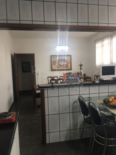 Imagem 3 de 4 de Venda De Casas / Padrão Na Cidade De Araraquara 6950