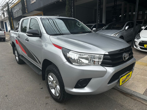 Toyota Hilux 2.8 STD 4X4 CD 16V