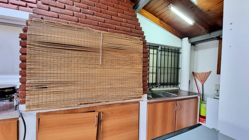 Imagen 24 de 30 de Casa Quinta 5 Ambientes Venta El Jagüel Udaondo