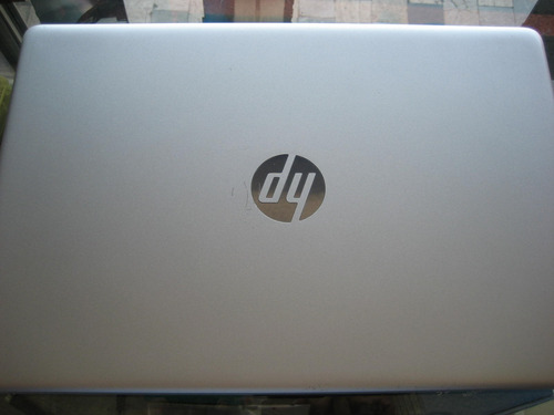Laptop Hp 15-dy1006la: Intel Core I7 10th Gen No Prende (Usado)