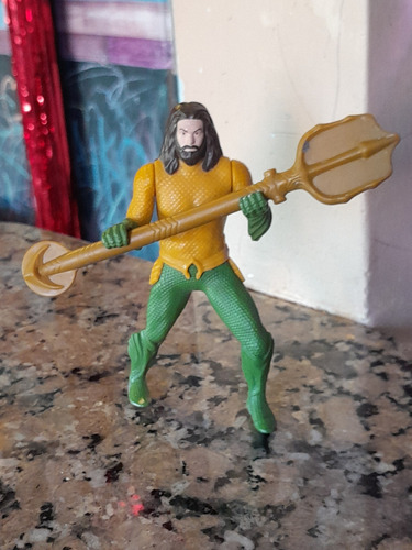 Figura Aquaman 2018 Con Accesorio Burger King