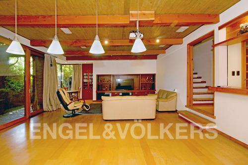 Arriendo Gran Casa Con Cancha De Tenis