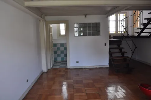 Loft En Compañia Con Maipu, Edificio Antiguo Remodelado