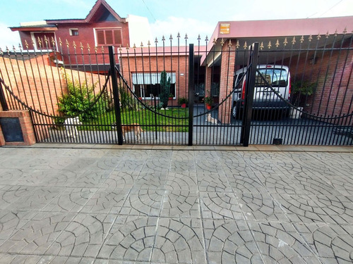 Casa 3 Ambientes Villa Luzuriaga Venta Mas Departa