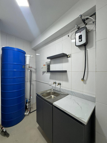 Annic Coronado Vende Moderno Apartamento En Resd. Vermont Trigaleña Alta Va Ref. 284422