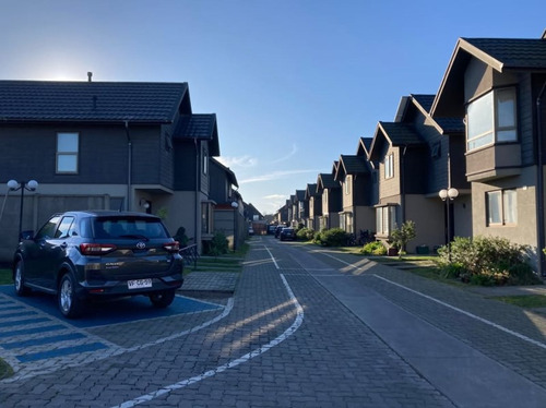 Casa 3d 3b 2e Condominio Elicura - Lomas De San Sebastián