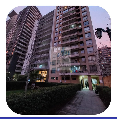 Calle Tarapacá / Metro Santa Lucia, 50mt2, 2 Dorm, 2 Baños