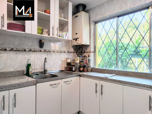Casa En Venta De 5 Dorm. En El Centro De Olmué