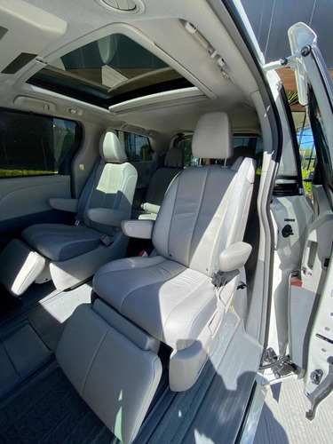 Imagen 11 de 15 de Toyota Sienna 2012 Xle Piel Limited Qc Dvd At