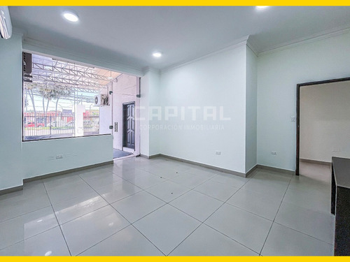 Sobre Av Banzer Inmueble Comercial Con Showroom, Oficinas, Almacén Y Depósitos