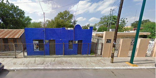 Bonita Casa Economica De Remate En Av. Santos Degollado, Guerrero, Nuevo Laredo, Tamaulipas. -ijmo3