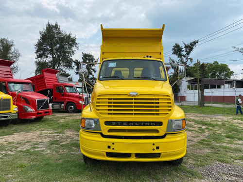 Imagen 3 de 12 de Camion De Volteo De 14 Mts Cabina Marca Sterling