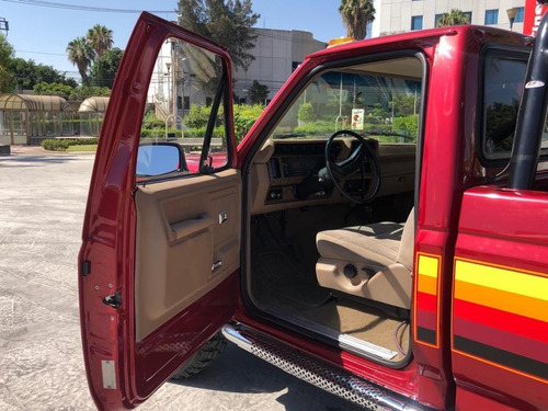 Imagen 9 de 14 de Ford Tipo Explorer 1984