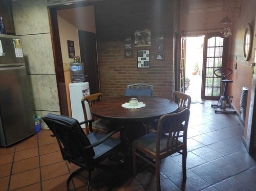 Imagen 2 de 14 de Venta De Ph Tipo Casa De 4 Ambientes Villa Luzuriaga
