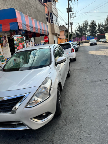 Nissan Versa 1.6 Exclusive Navi At