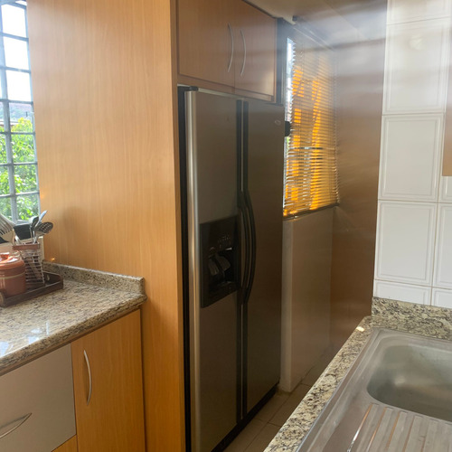 Imagen 7 de 20 de Apartamento En Alquiler - Urb. Santa Monica