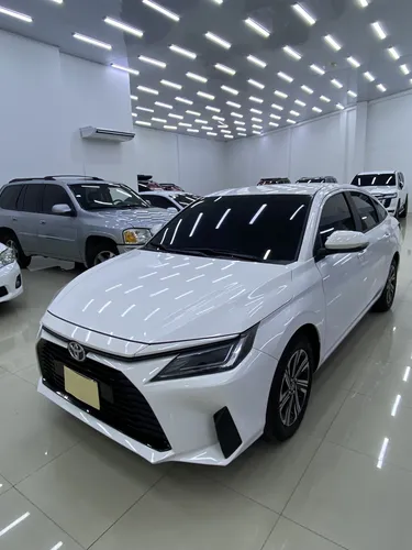 Toyota Yaris E 2023
