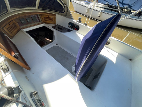 Velero Alpha 34 Yanmar 38 Hp Linea De Eje Camarote A Popa