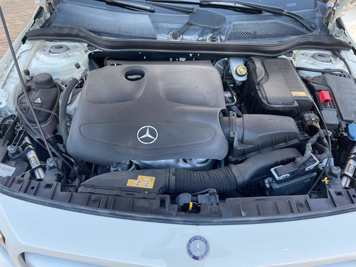Imagen 11 de 11 de Mercedes-benz Clase Gla 1.6 180 Cgi Mt 2016