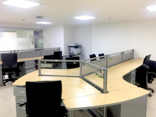 Imagen 12 de 17 de Oficina En Arriendo En Bogotá San Martin