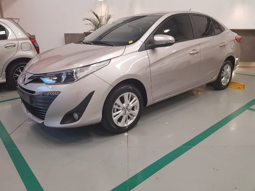 Toyota Yaris 1.5 Xls Mt 4p Sedán 2021 0km
