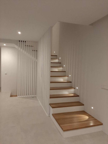 Escaleras De Madera A Medida - Venta/colocacion/restauracion