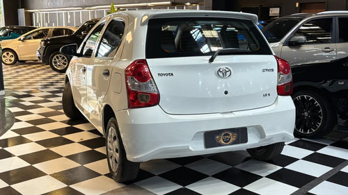 Toyota Etios 1.5 X 6mt My19