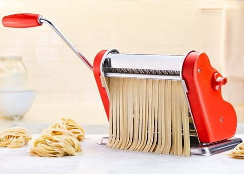 Imagen 3 de 5 de Maquina Pastalinda Fabricadora De Pastas Clasica