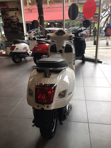 Vespa Gts 300