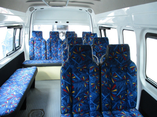 Imagen 14 de 15 de Nissan Urvan Panel Ventanas 2019 Mt. Con Conversión