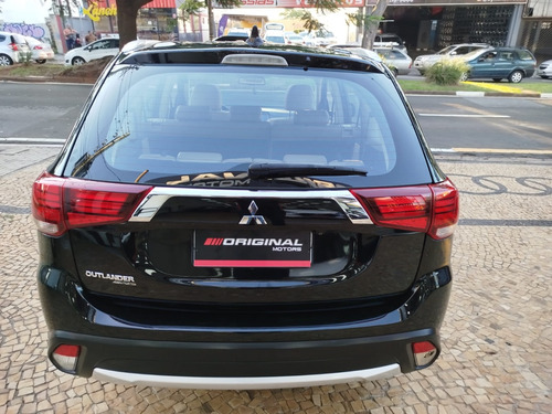 Mitsubishi Outlander 2.2 MIVEC DI-D DIESEL HPE-S AWD AUTOMÁTICO