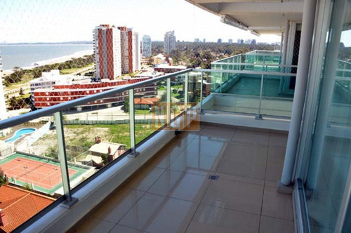 Apartamento En Mansa, 2 Dormitorios - Ref: 2965