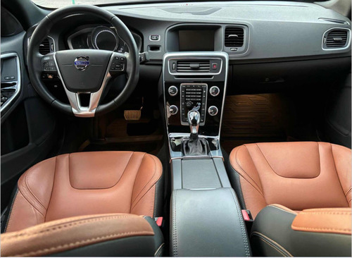 Volvo S60 2.0 T5 Momentum At