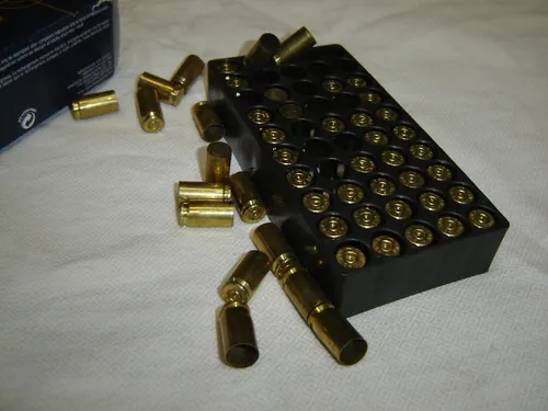 Vainas Calibre .40 S & W Magtech 1° Tirada X 50 Cbc Envio (Usado)