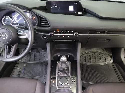 Mazda 3 TOURING 2.0 MT 6AB 4P