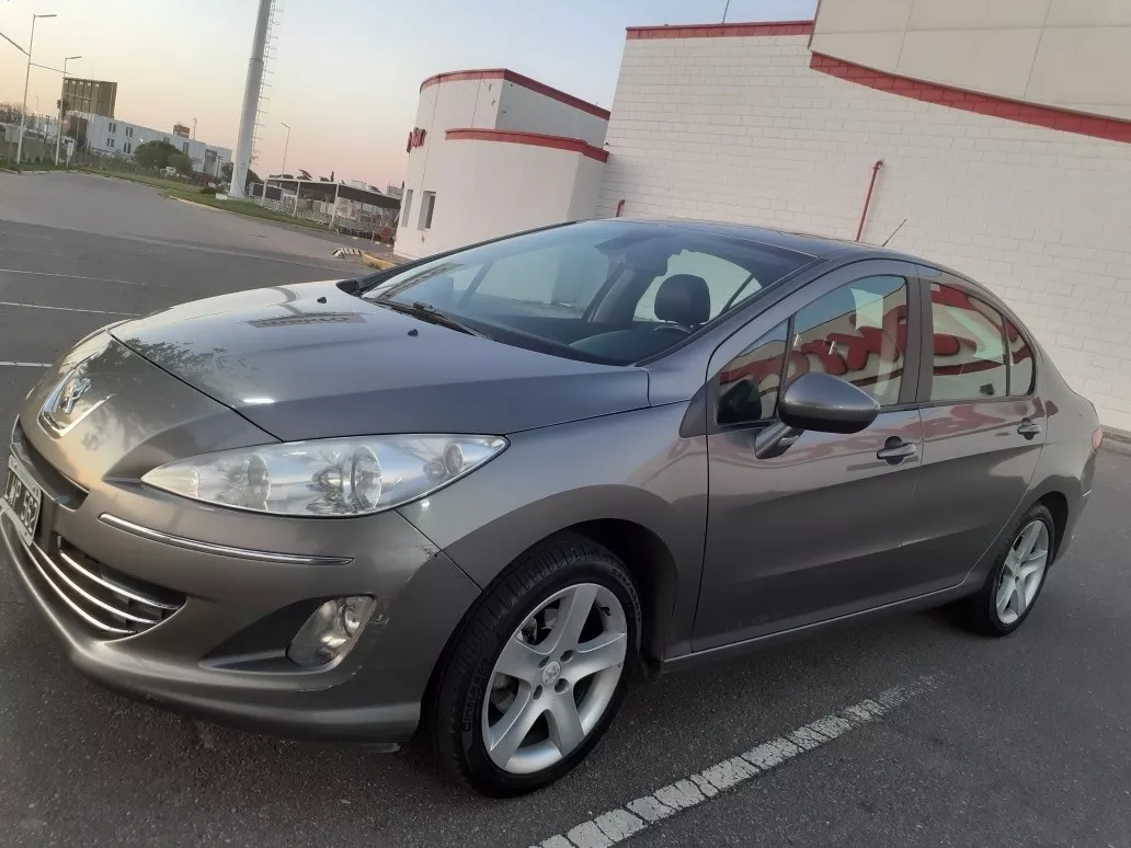 Peugeot 408 2.0 Allure Nav 143cv