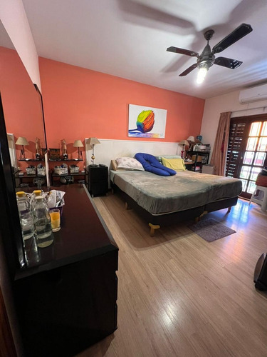Casa De Categoría En Venta - Bajada Del Cerro