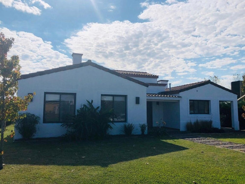 Imagen 2 de 12 de Susana Aravena Propiedades-excelente Casa En Venta Y Alquiler En Los Jazmines