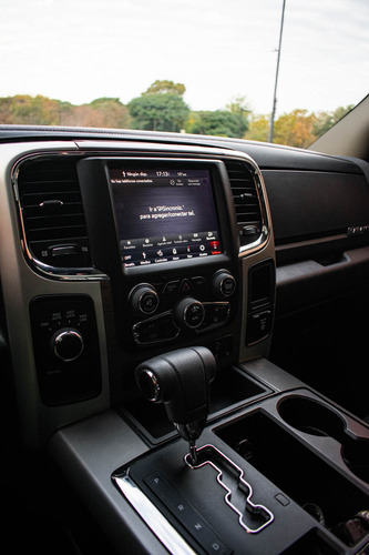RAM 1500 5.7 Laramie Atx V8