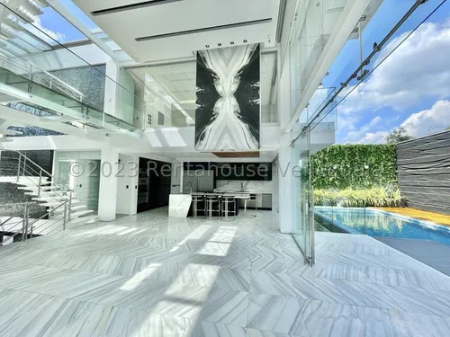 Casa En Venta La Floresta Lp