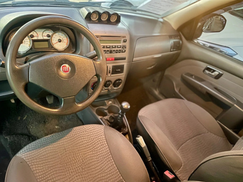 Fiat Strada 1.8 MPI ADVENTURE CE 16V FLEX 2P MANUAL