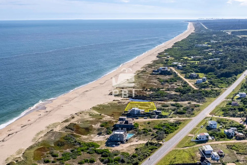 Exclusivo Lote Sobre La Playa En Santa Mónica - Ref : Pbi13252