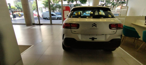 Imagen 8 de 17 de Citroen C4 Cactus Vti Eat6 Feel Pack Look Am22 A