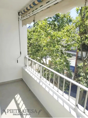 Apartamento En Venta Totalmente Reciclado 2 Dormitorios 1 Baño Con Terraza- Benito Blanco - Pocitos